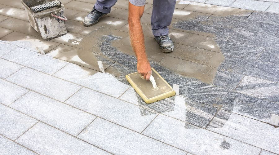 Professional gutter cleaning in Yauco, PR